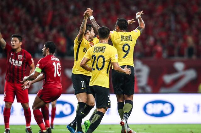  法兰克福击败拜仁终结对手不败金身  