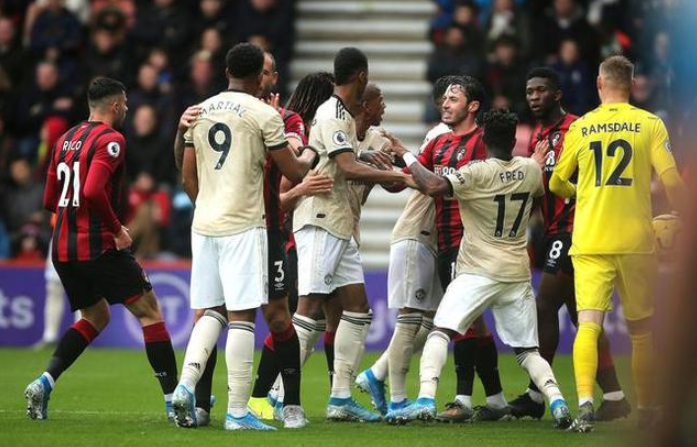  朗斯,升班马黑马本色,连续逼平豪门球队